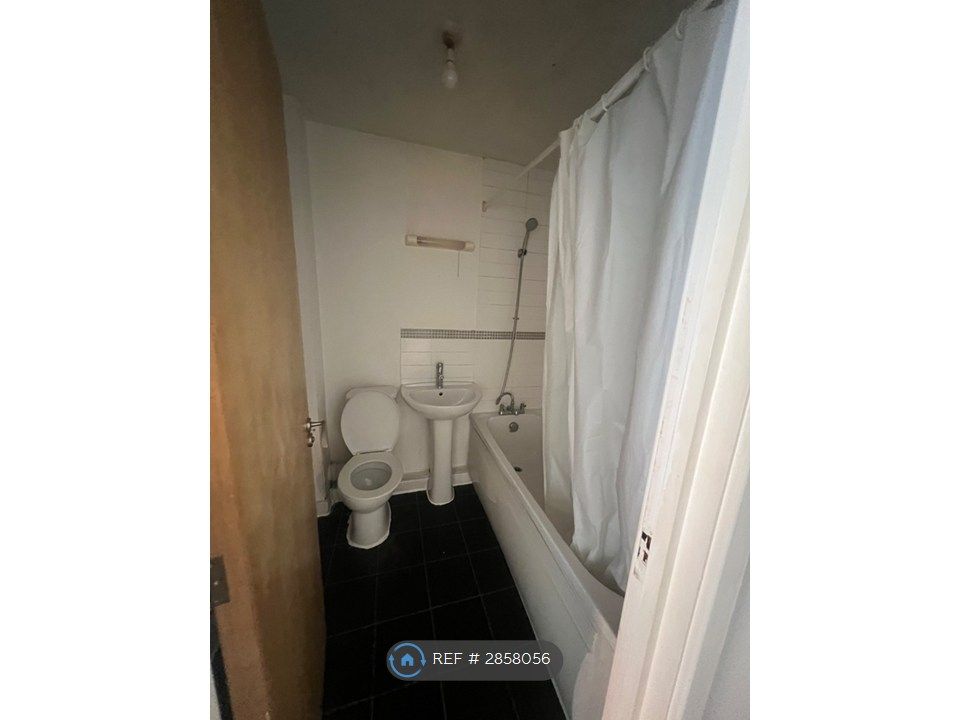 Property photo 3 of 3