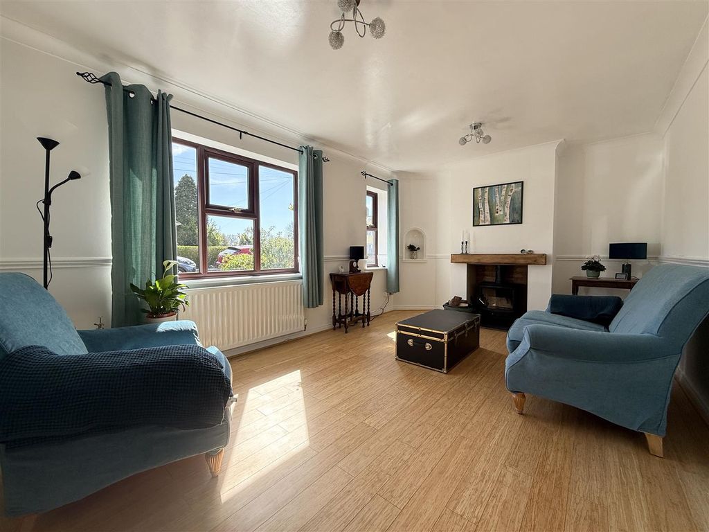 Property photo 2 of 23 Living Room