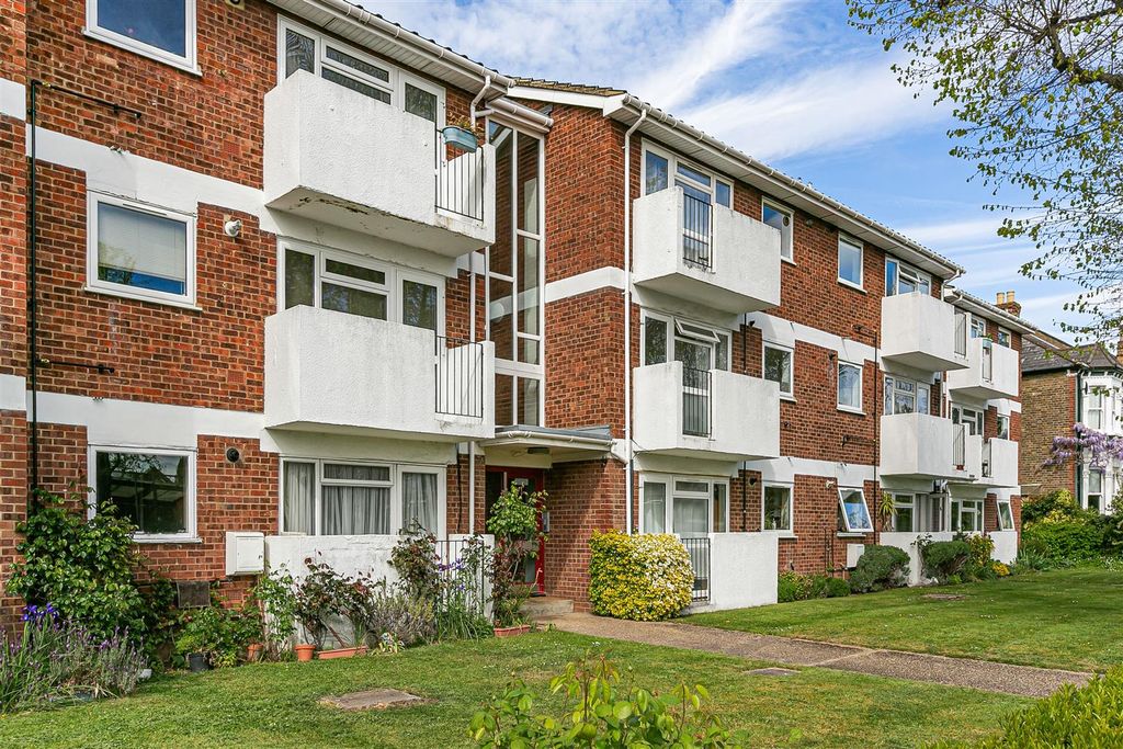 Property photo 1 of 13