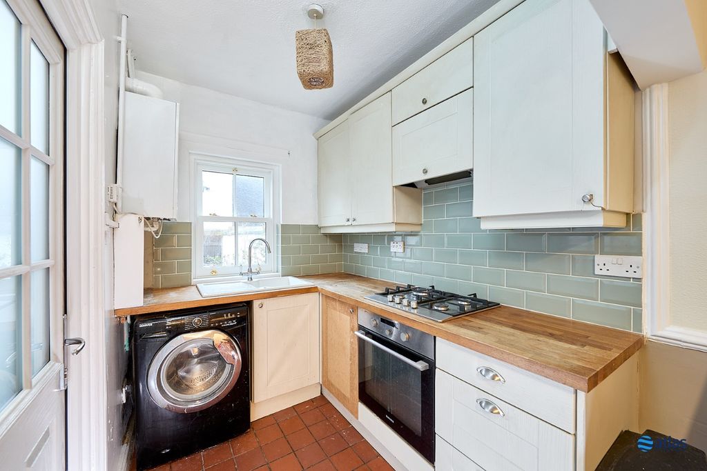 Property photo 2 of 13 Kitchen