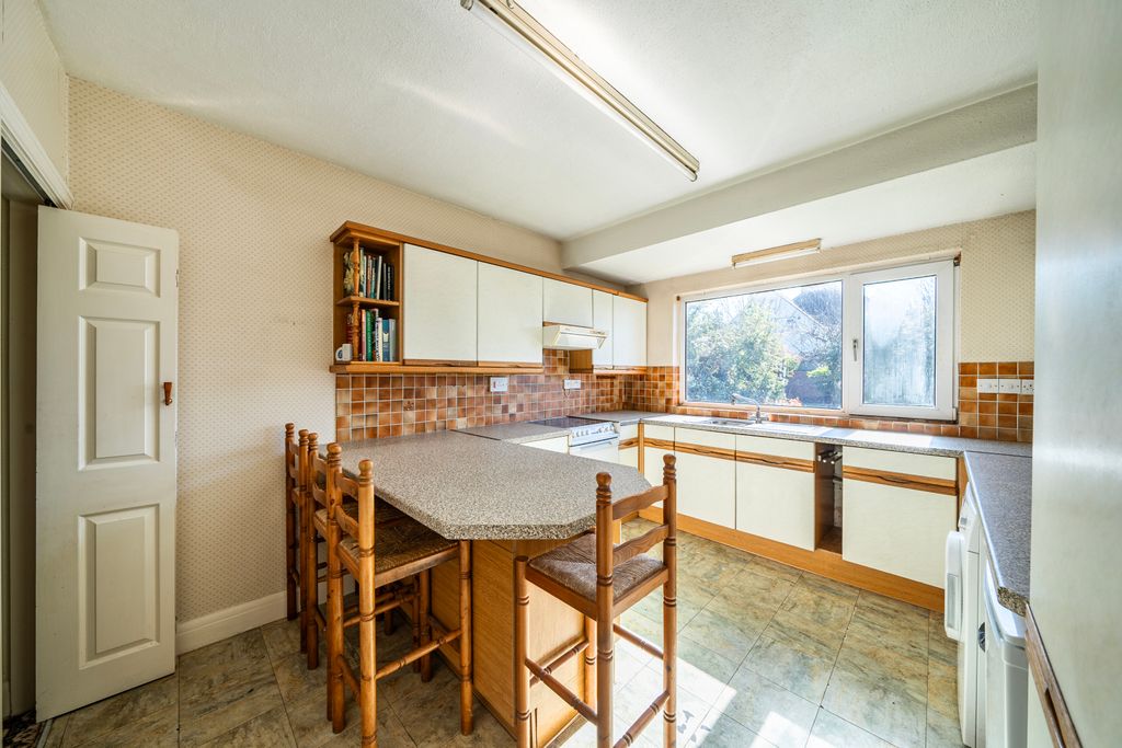 Property photo 2 of 20 Picture No. 09