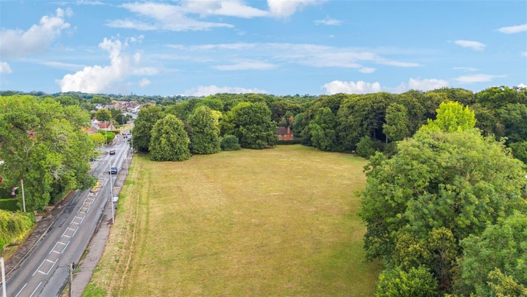 Additional image 17 of 2 bed flat for saleTotteridge Lane, High Wycombe HP13