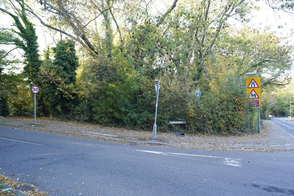 Property photo 2 of 4 Photo 5