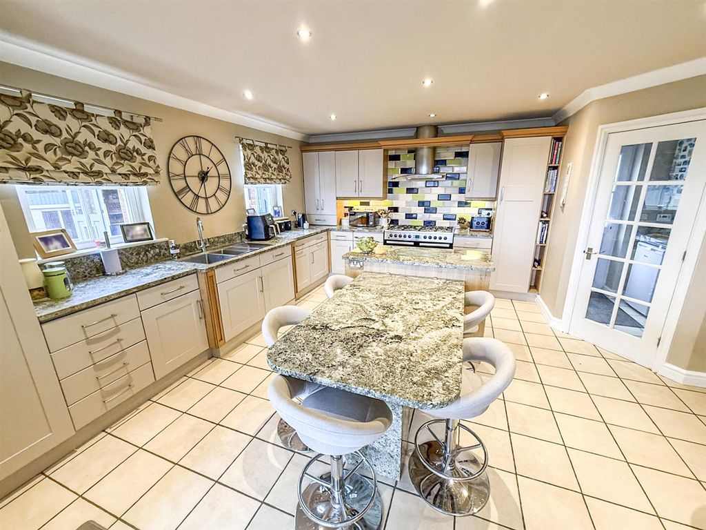 Property photo 3 of 41 Additional Photo