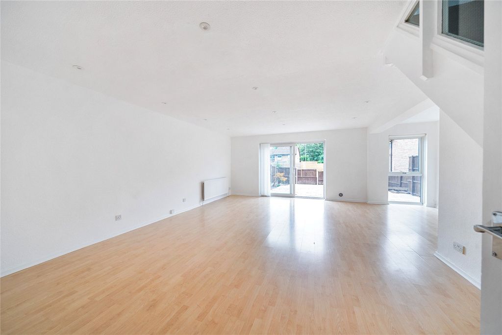 Property photo 3 of 17 Picture No. 07