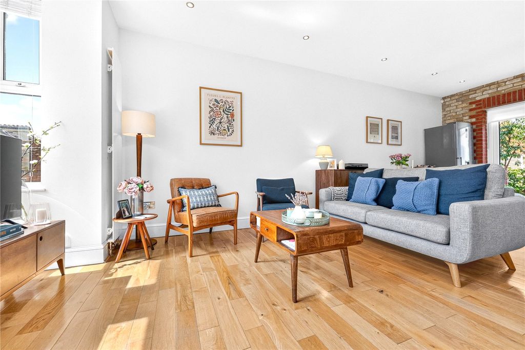 Property photo 2 of 13 Picture No. 05