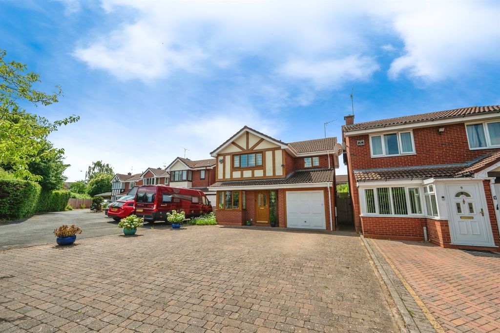 Property photo 2 of 16