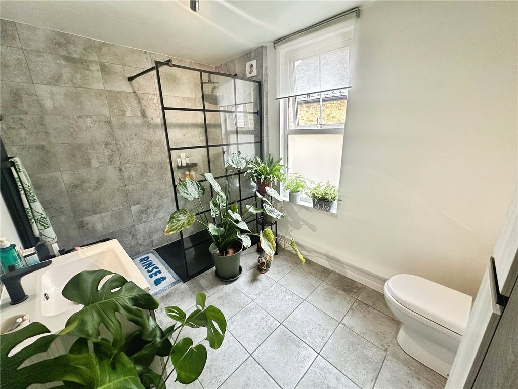 Property photo 3 of 17 Picture No. 22