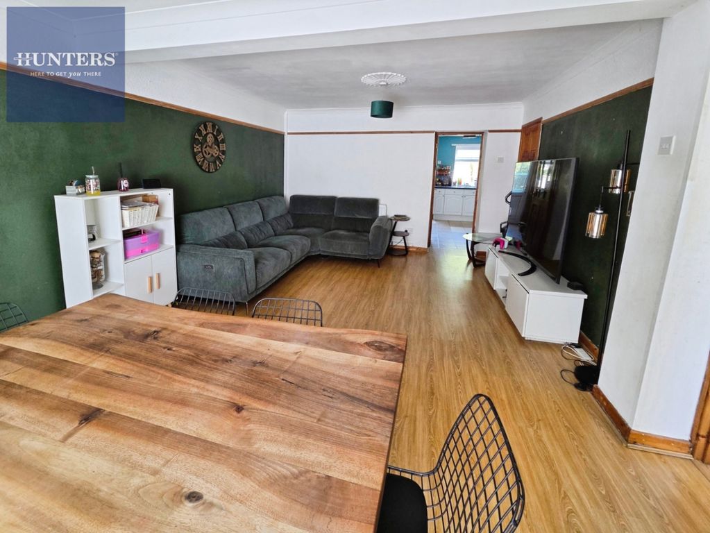 Property photo 2 of 12 Pbox-Img.Jpg