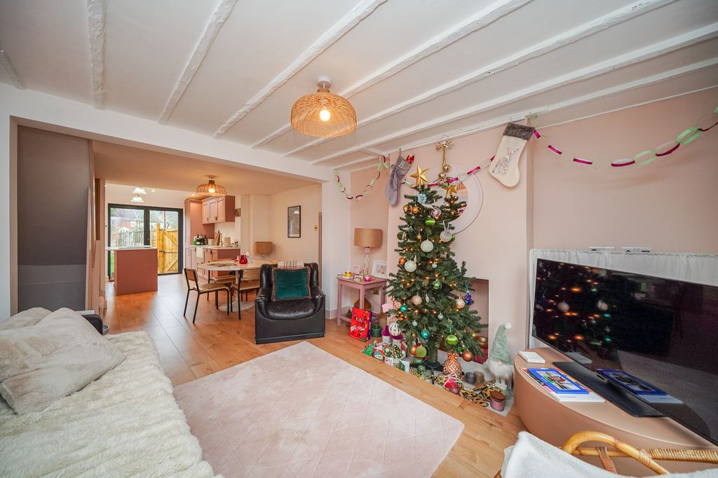 Property photo 3 of 18