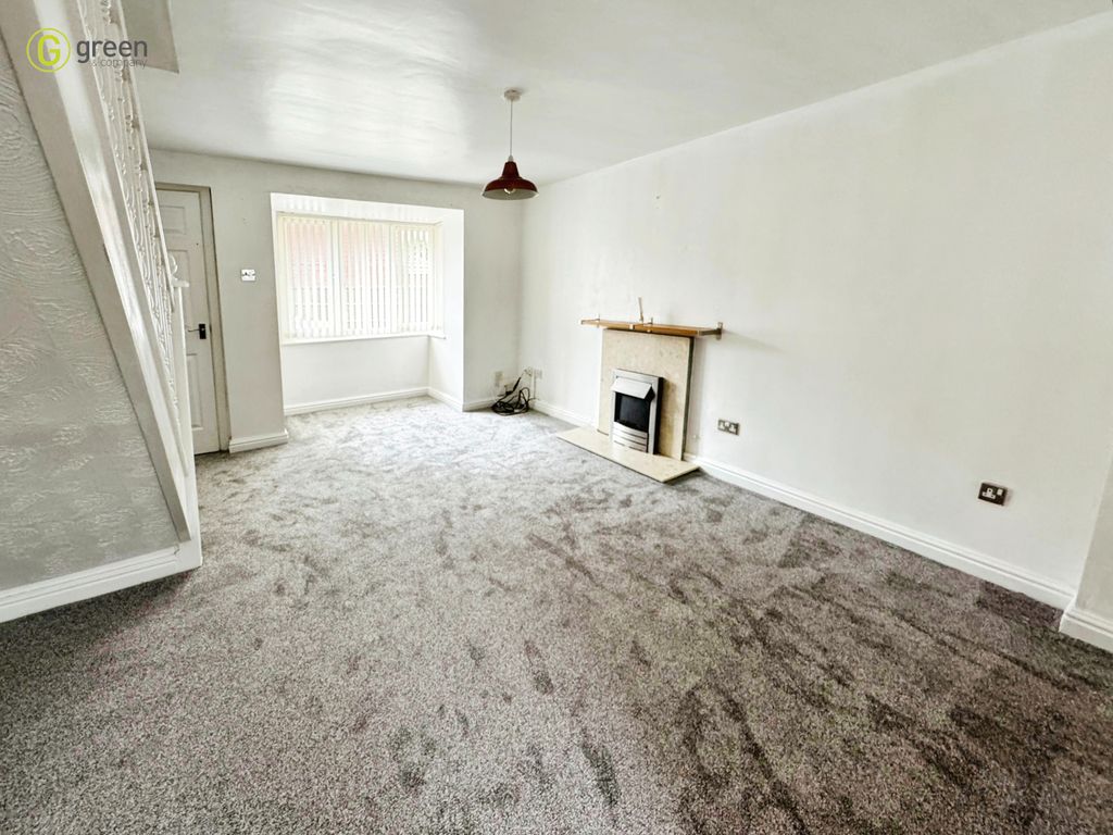 Property photo 2 of 23