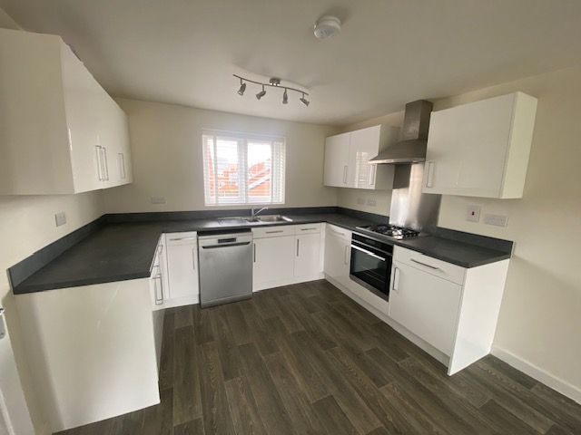 Property photo 2 of 12 Image