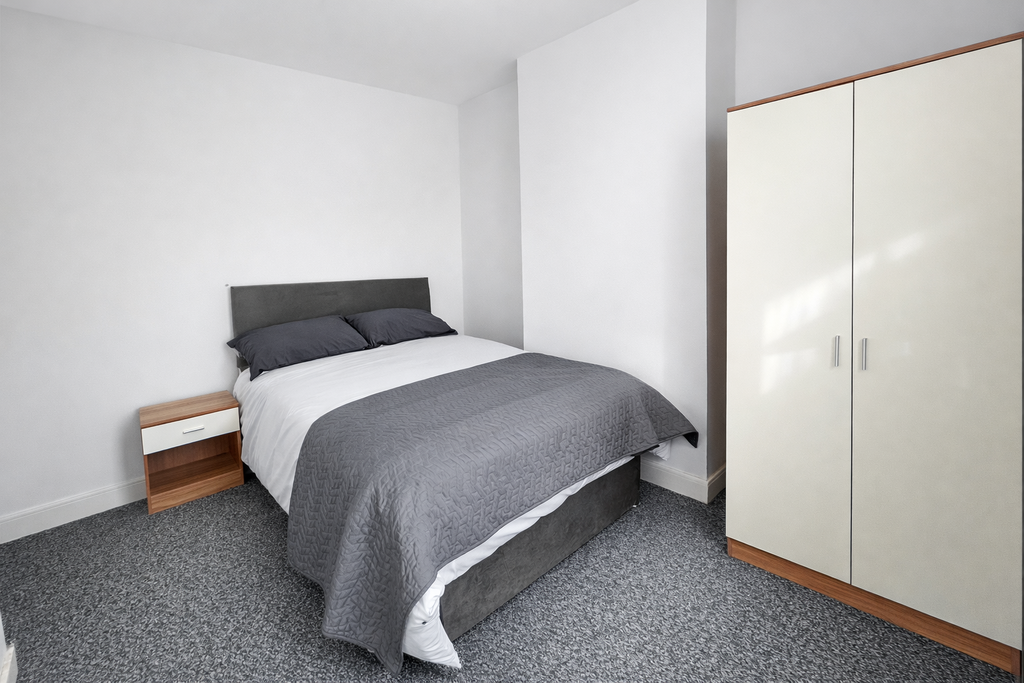 Property photo 1 of 3