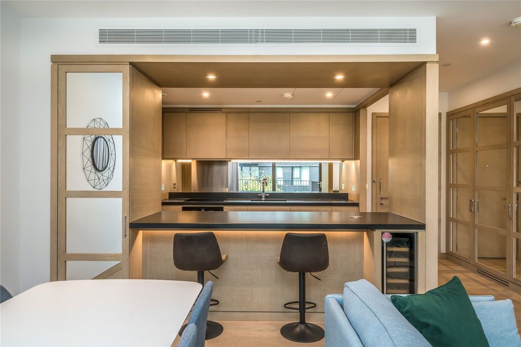 Property photo 3 of 10 Picture No. 04