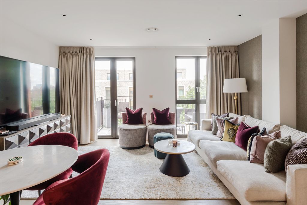 Property photo 1 of 16 Image