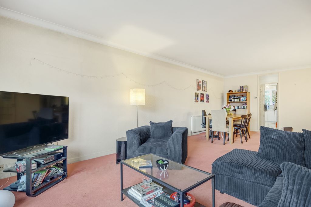 Property photo 2 of 10 Photo 8