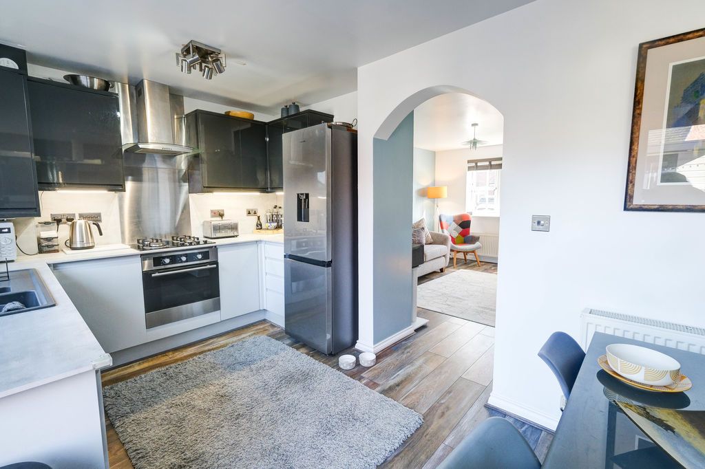 Property photo 3 of 24 Photo 10