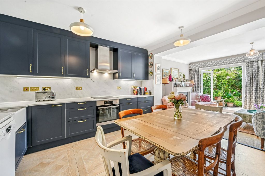 Property photo 3 of 15 Kitchen