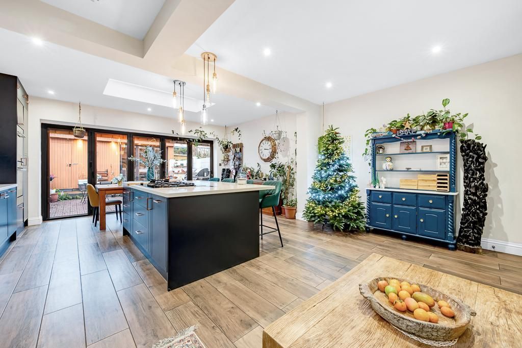 Property photo 2 of 24 Photo 2