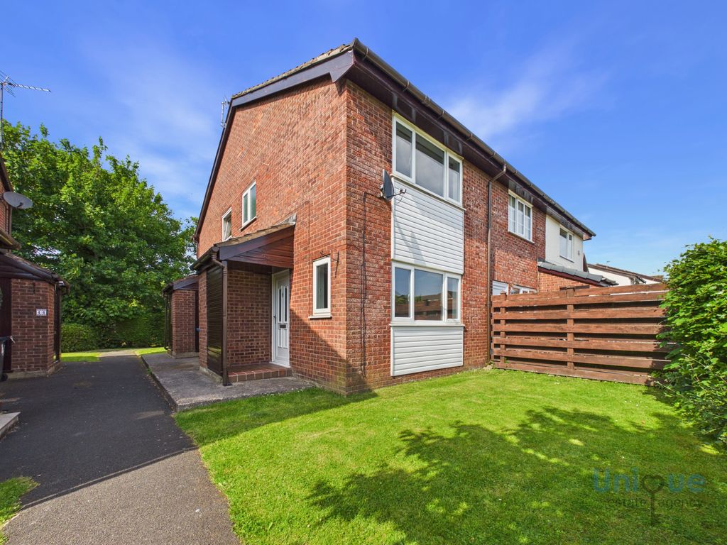 Property photo 1 of 12
