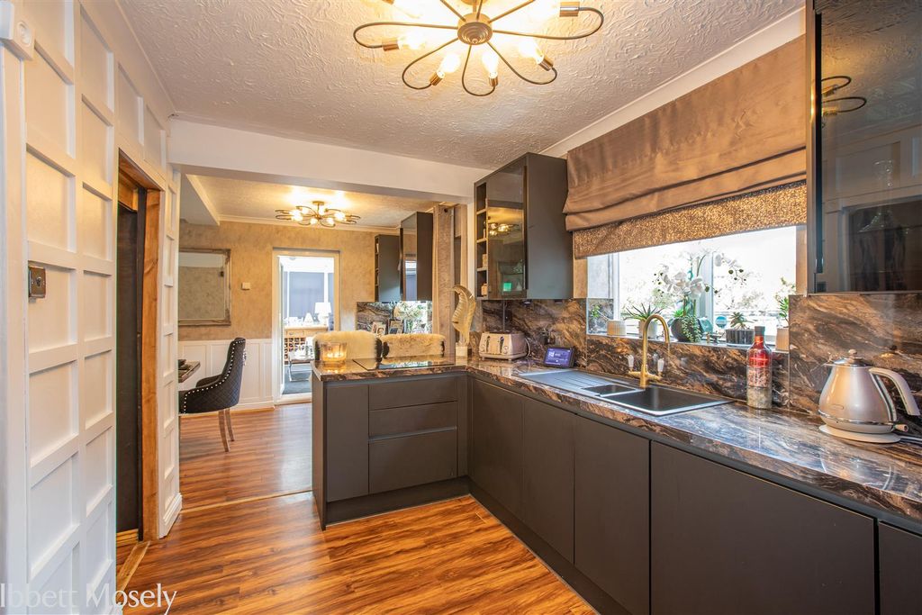 Property photo 2 of 11 20260415-83 Madan Rd-19.Jpg