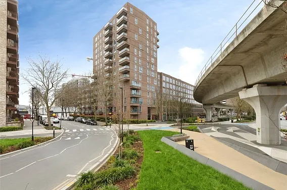 Property photo 1 of 1