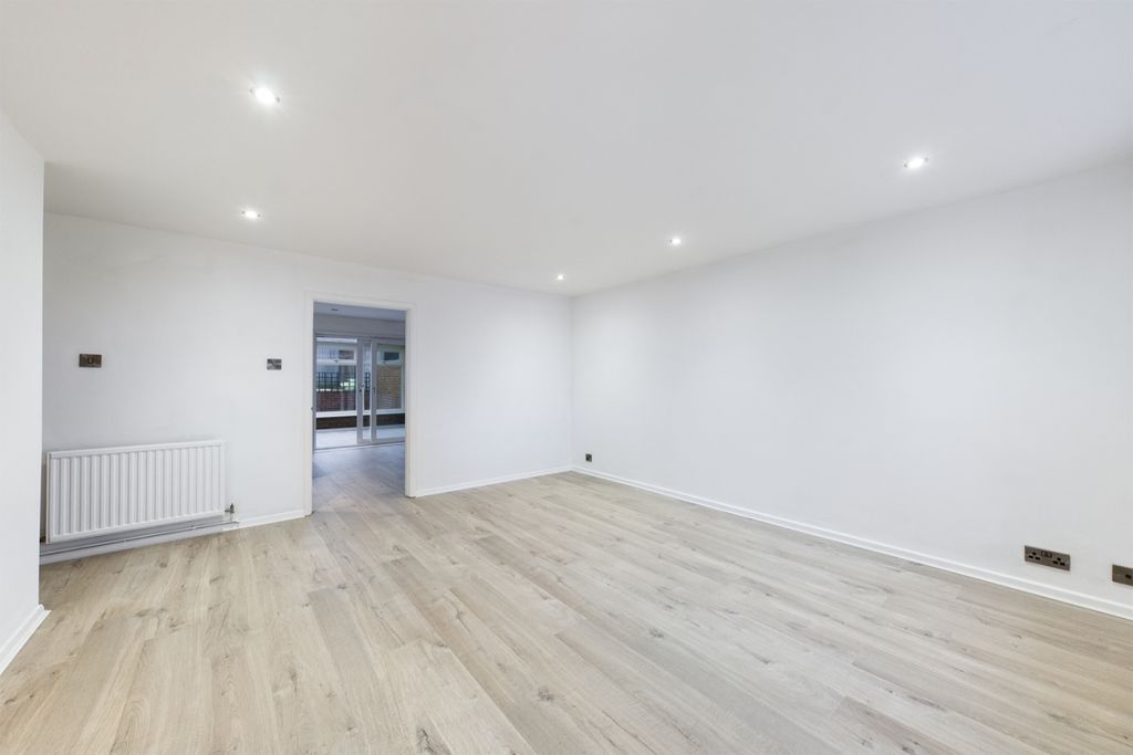 Property photo 3 of 13 Living Room