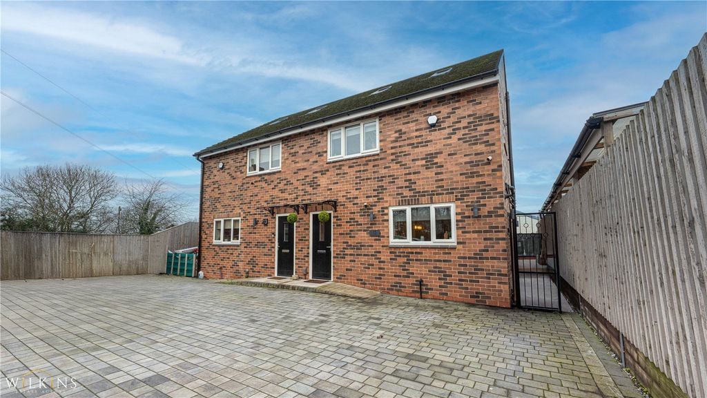 Property photo 2 of 35 Picture No. 17