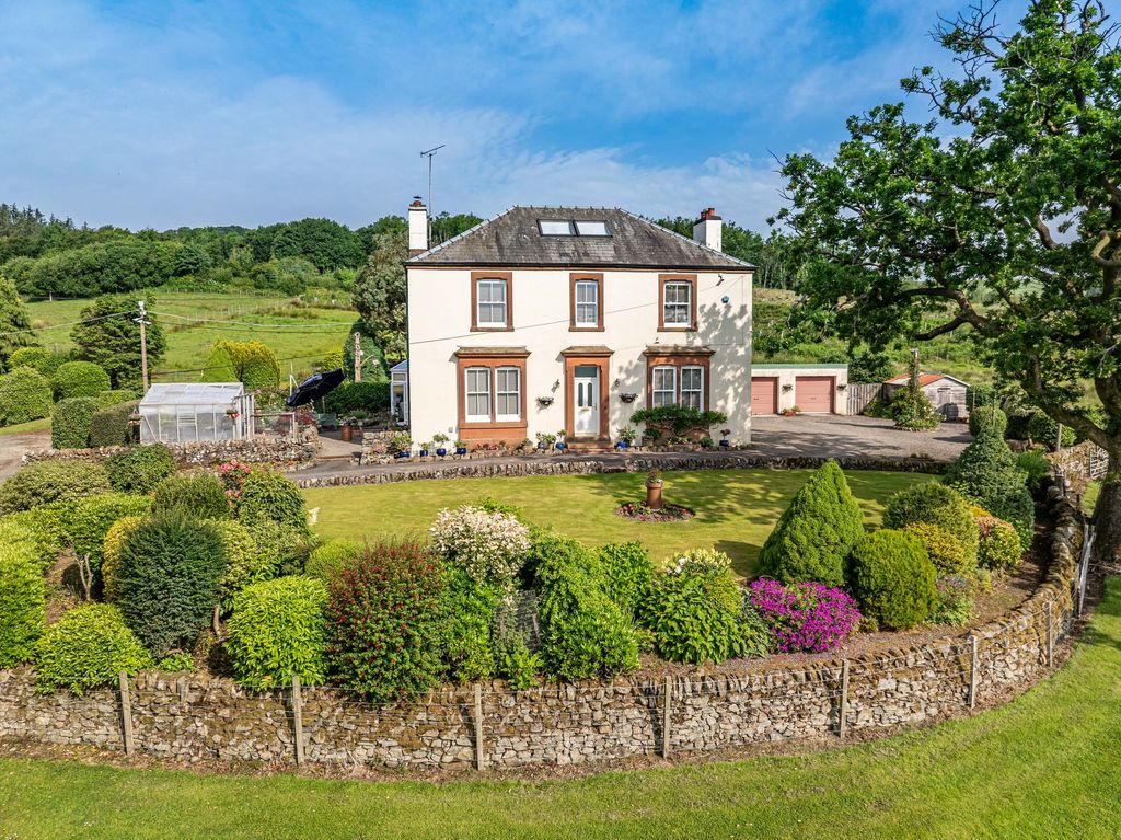 Property photo 1 of 62