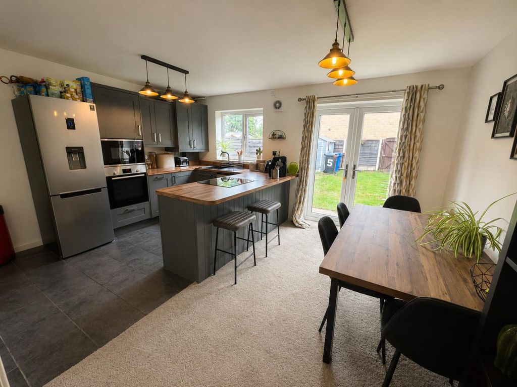 Property photo 3 of 16 Open Plan Kitchen