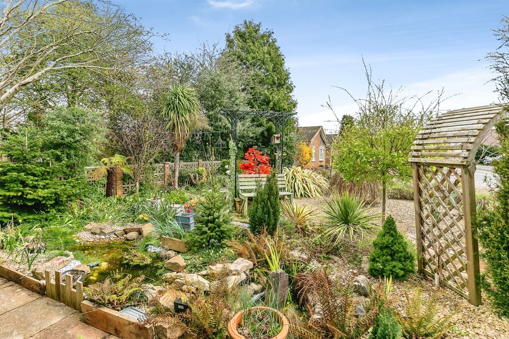 Property photo 2 of 10