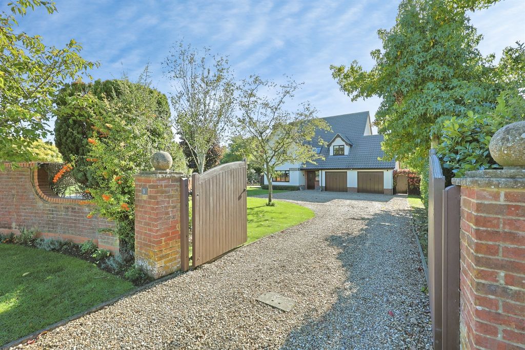 Property photo 1 of 33