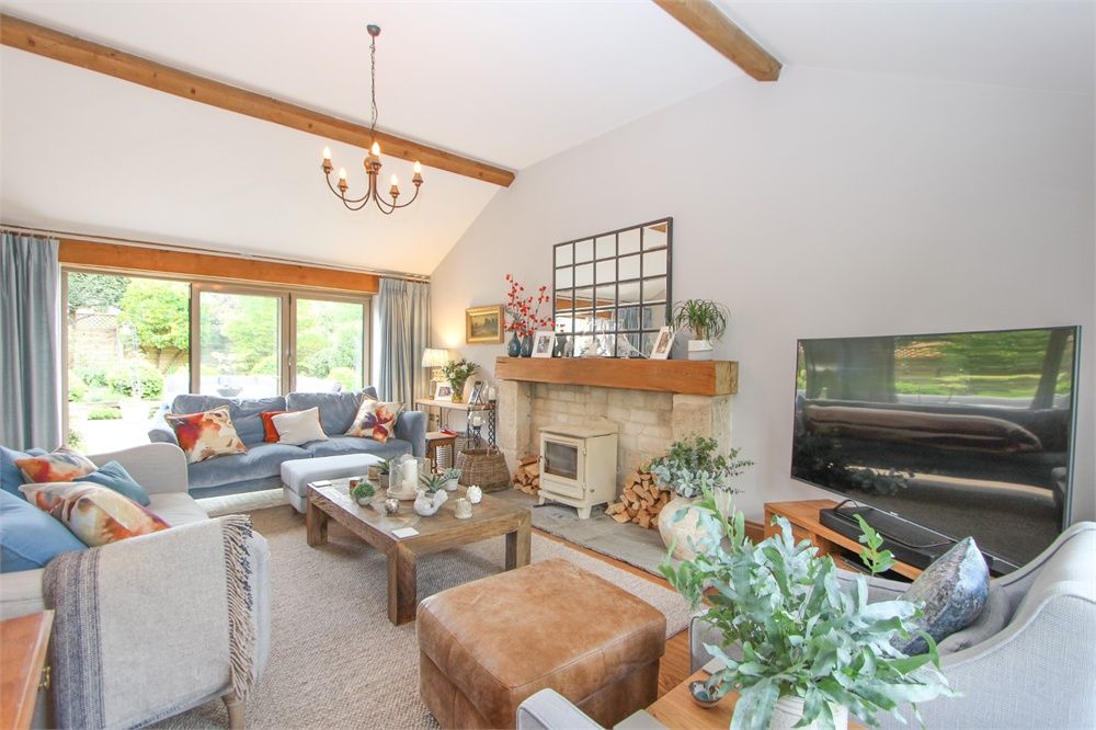 Property photo 3 of 23