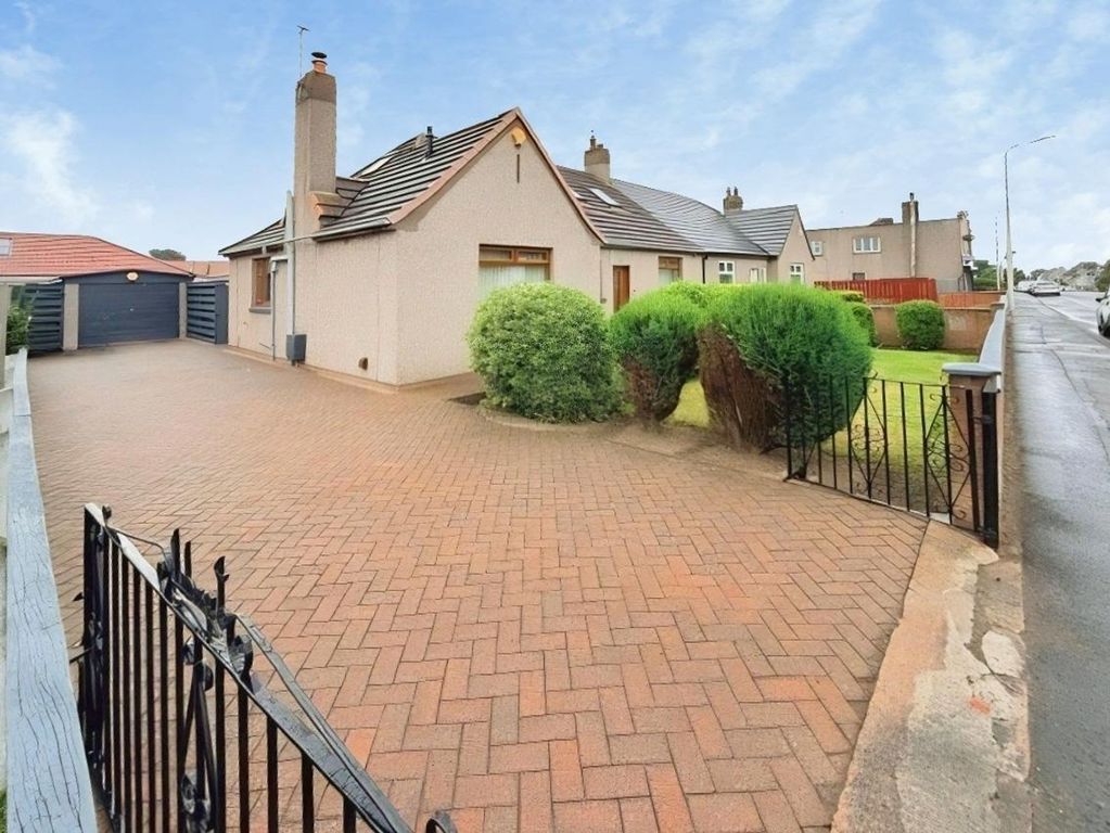 Property photo 2 of 22
