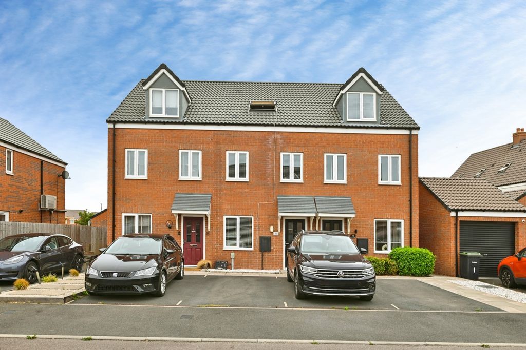Property photo 1 of 15 Pbox-Img.Jpg