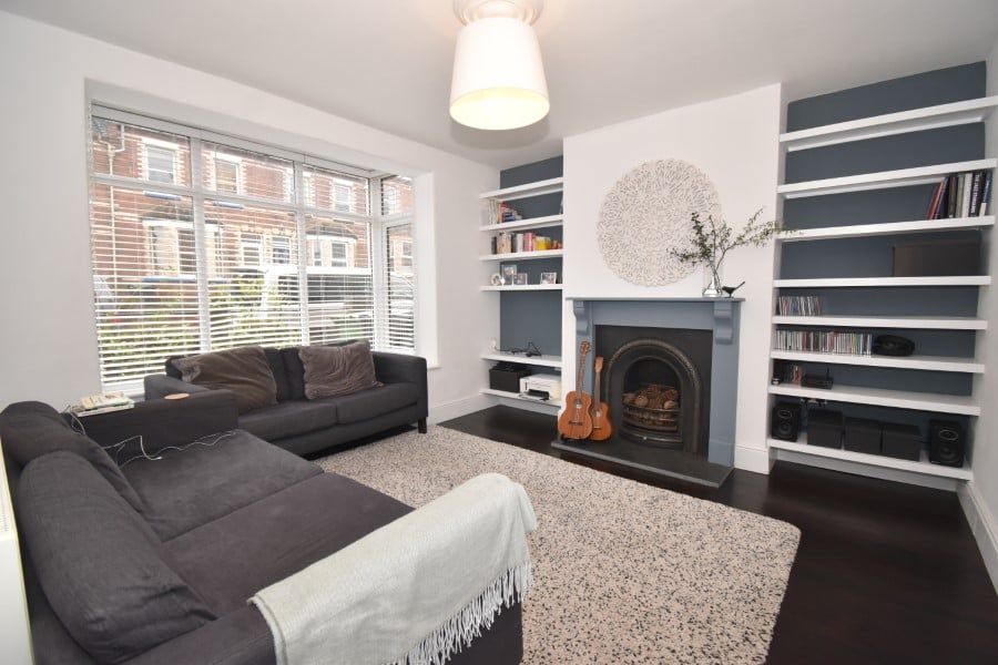 Property photo 2 of 17