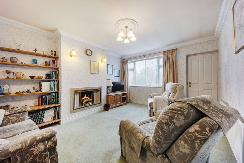 Property photo 2 of 26