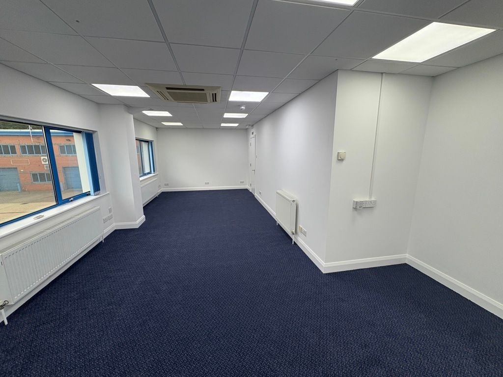 Property photo 3 of 19 Photo 49