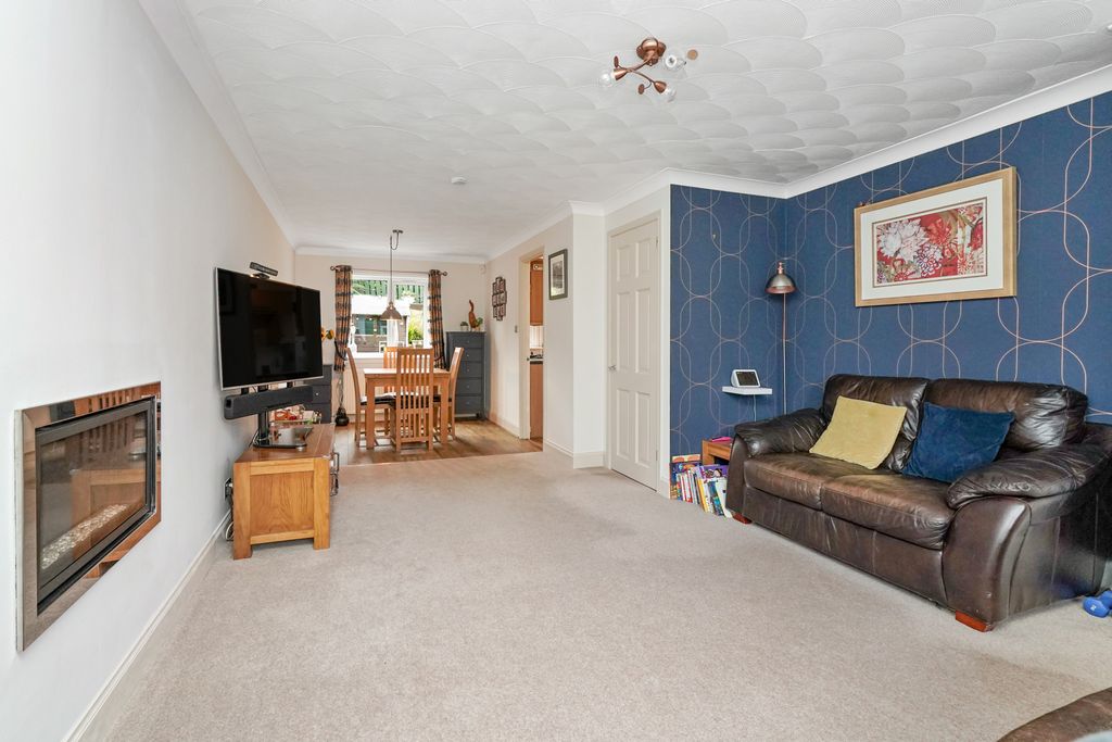 Property photo 2 of 18 Property Image 2