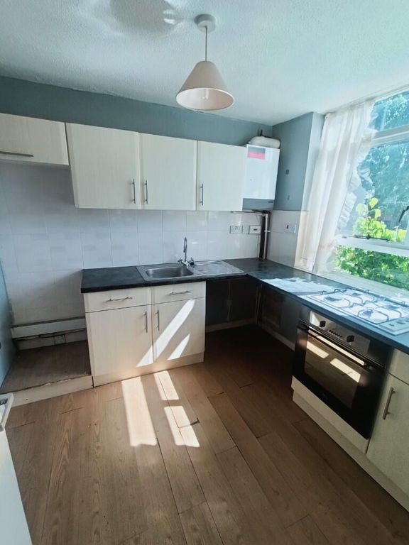 Property photo 3 of 5