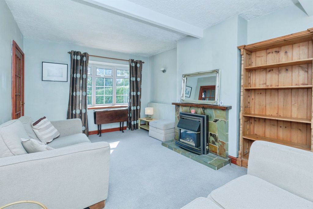 Property photo 3 of 20