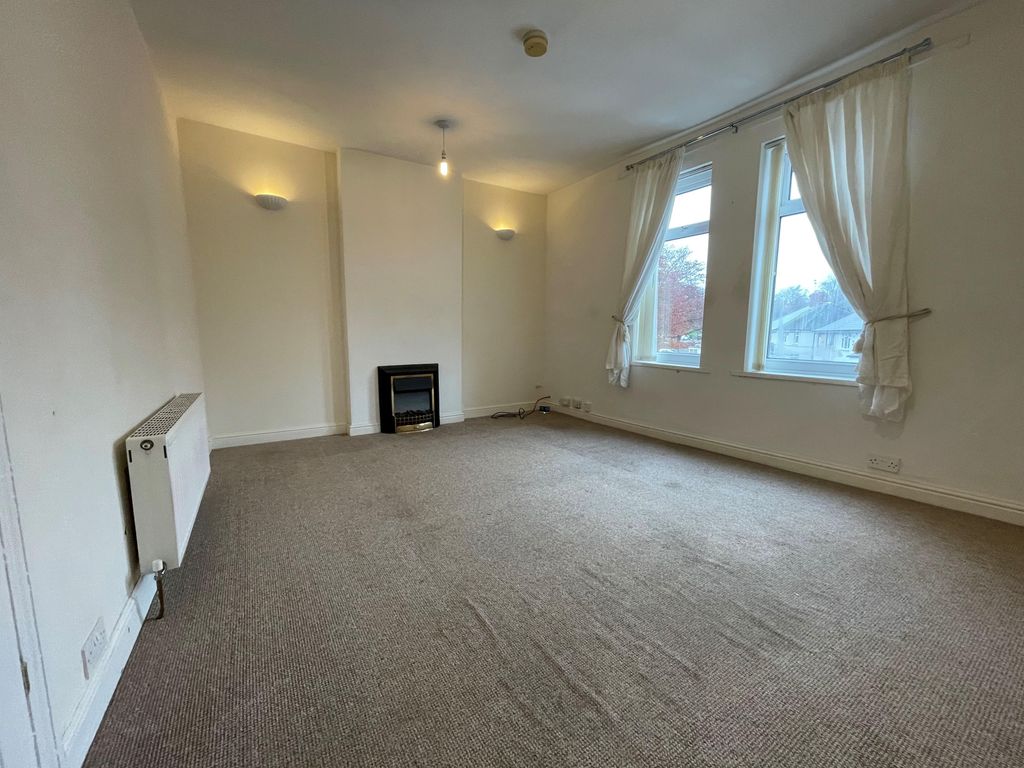 Property photo 2 of 6 Living Room