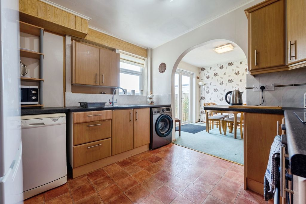 Property photo 2 of 17 Photo