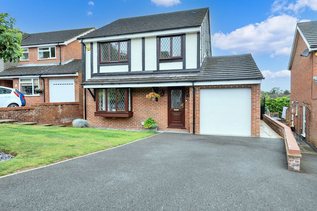Property photo 1 of 27