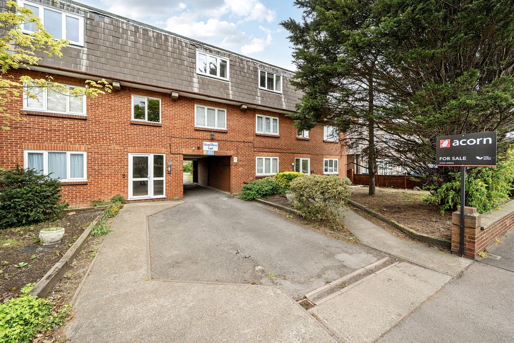 Property photo 1 of 12 1441476-2-69E20Cb...