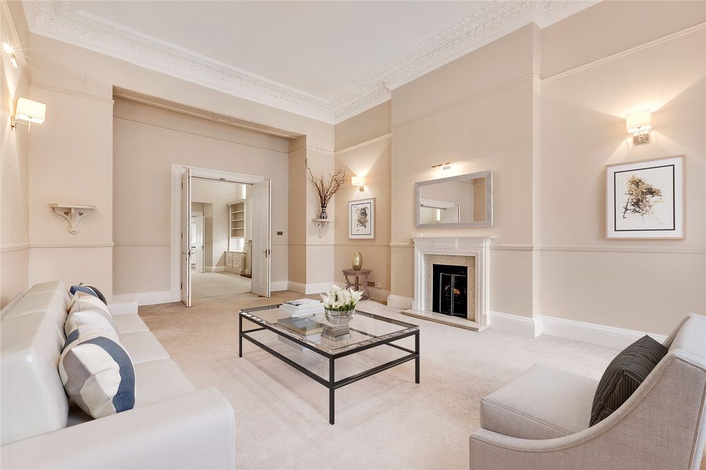 Property photo 2 of 14 Reception Room