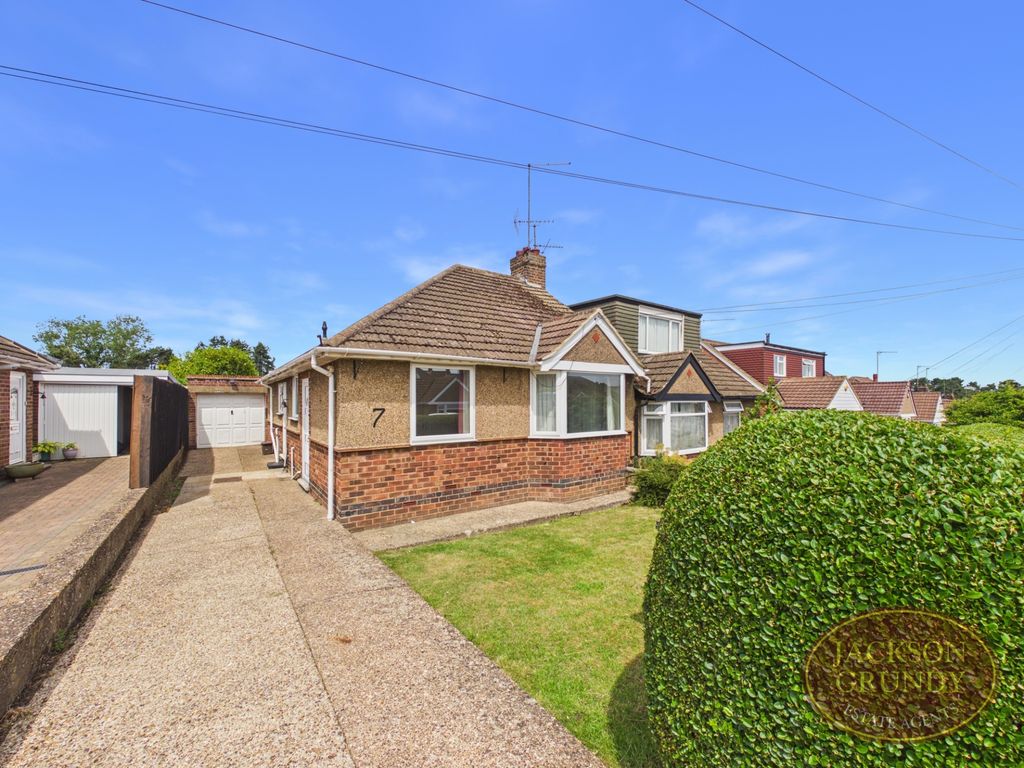 Property photo 1 of 16 Landsdown Drive