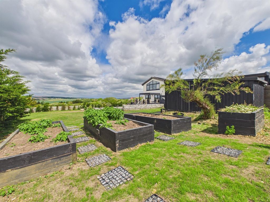 Additional image 28 of 5 bed property for saleChene Road, Peacehaven BN10