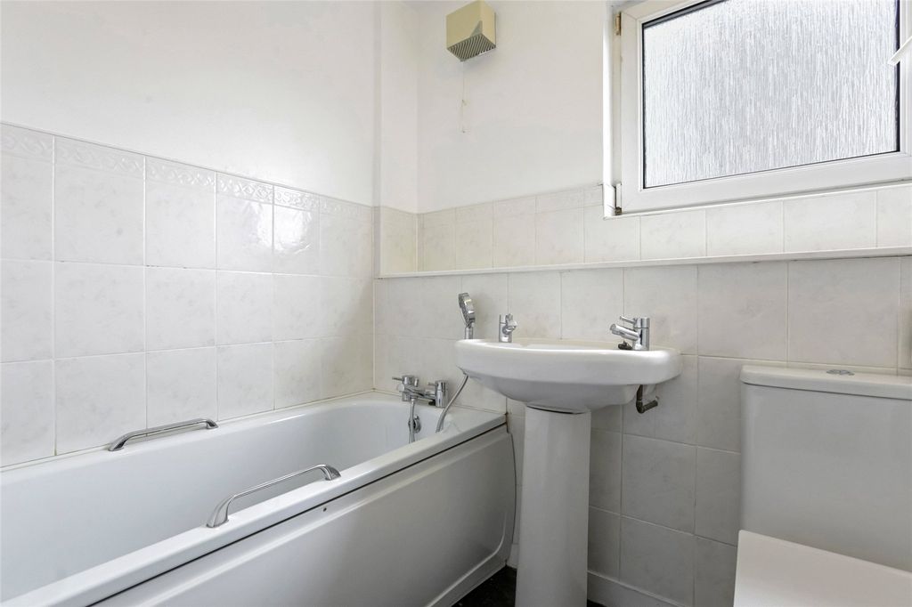 Property photo 3 of 22 Picture No. 15