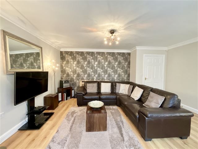Property photo 2 of 21 Lounge